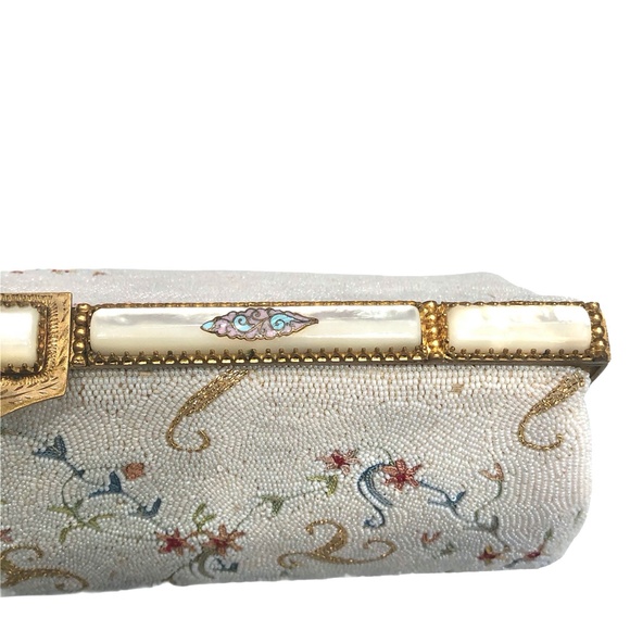 VINTAGE DOFAN MADE IN FRANCE BEADED CLUTCH - Picture 9 of 16
